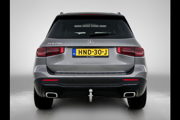 Mercedes-Benz Glb 200 Star Edition LIMITED Panoramadak l Keyless l Trekhaak l Navigatie l Stoelverwarming l Sfeerverlichting l Leder l Achteruitrijcamera Inclusief 24 maanden MB Certified garantie voor Europa.