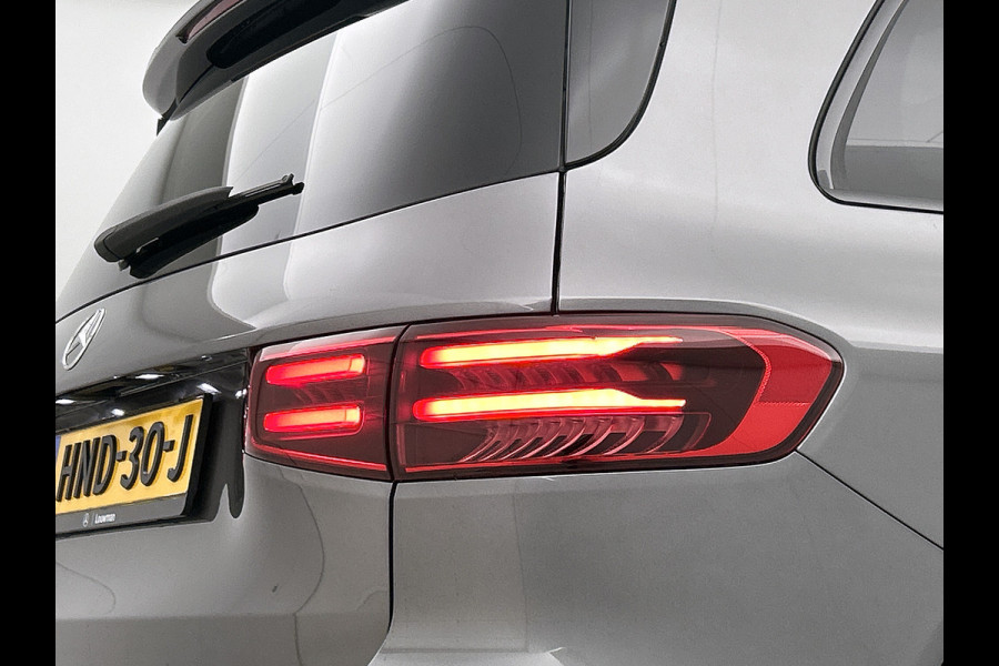 Mercedes-Benz Glb 200 Star Edition LIMITED Panoramadak l Keyless l Trekhaak l Navigatie l Stoelverwarming l Sfeerverlichting l Leder l Achteruitrijcamera Inclusief 24 maanden MB Certified garantie voor Europa.