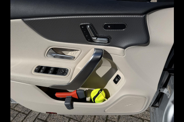 Mercedes-Benz A-Klasse 250 e Business Solution Luxury Limited 17"/Panoramadak/Leder + memory/Stoelverwarming/Camera/Dodehoek/Keyless/Matrix LED