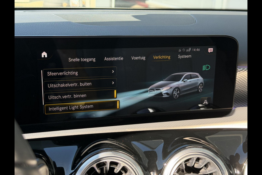 Mercedes-Benz A-Klasse 250 e Business Solution Luxury Limited 17"/Panoramadak/Leder + memory/Stoelverwarming/Camera/Dodehoek/Keyless/Matrix LED