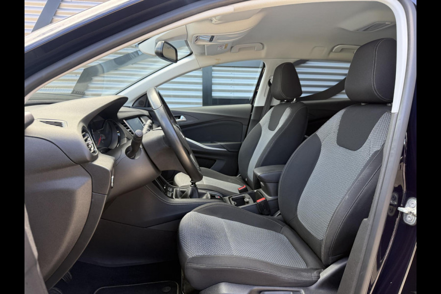 Opel Grandland X 1.2 Turbo Online Edition |Navi|Carplay|Trekhaak|PDC|Clima|Cruise|N.A.P|APK tot 02-2027