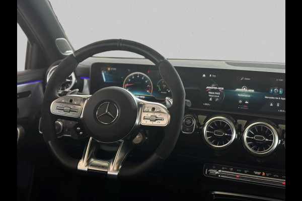 Mercedes-Benz A-Klasse AMG 45 S 4MATIC+ (Panorama, Schaalstoelen, Performance Pack, Aero Pack, SfeerV, Burmester, Camera, StoelV)