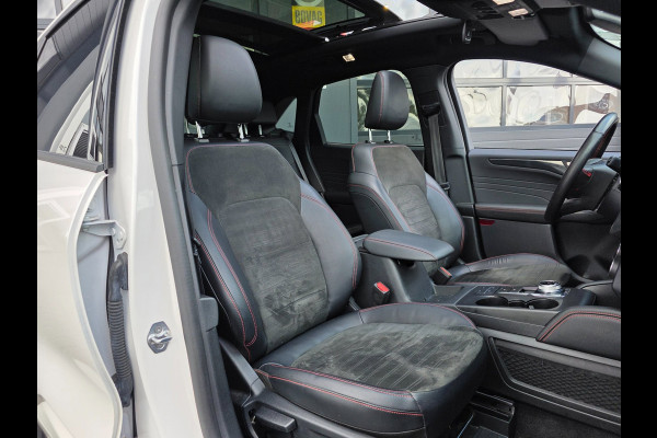 Ford Kuga 2.5 PHEV ST-Line X | PANO | TREKHAAK | ADAPTIVE | WINTERPAKKET | 360 CAMERA