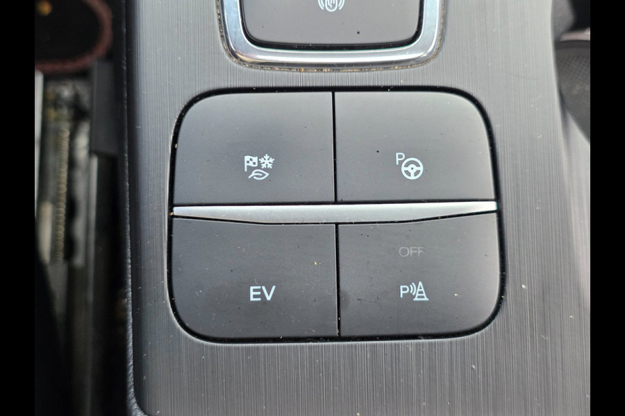 Ford Kuga 2.5 PHEV ST-Line X | PANO | TREKHAAK | ADAPTIVE | WINTERPAKKET | 360 CAMERA