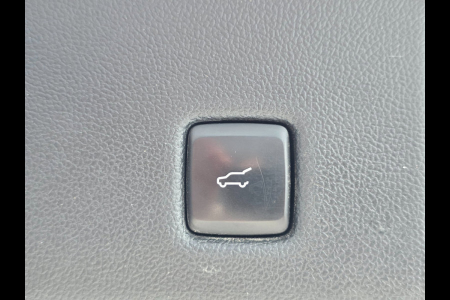 Ford Kuga 2.5 PHEV ST-Line X | PANO | TREKHAAK | ADAPTIVE | WINTERPAKKET | 360 CAMERA