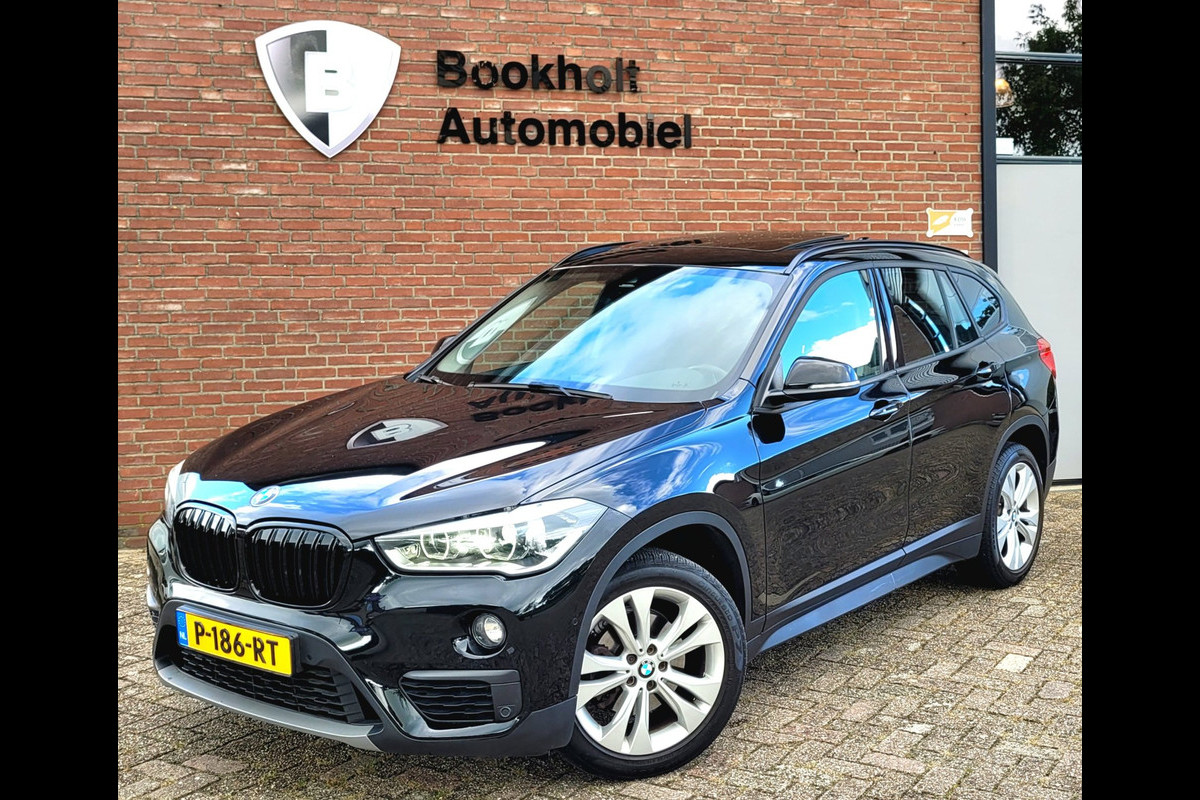 BMW X1 SDrive18i Panorama, Camera, All-season (Pirelli), M-grille, 18"