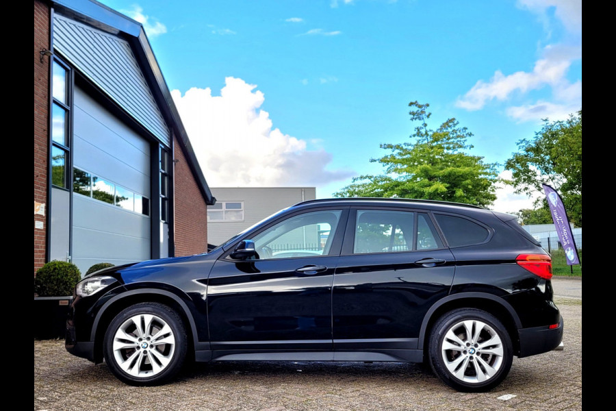 BMW X1 SDrive18i Panorama, Camera, All-season (Pirelli), M-grille, 18"