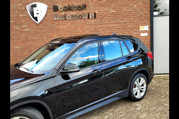 BMW X1 SDrive18i Panorama, Camera, All-season (Pirelli), M-grille, 18"