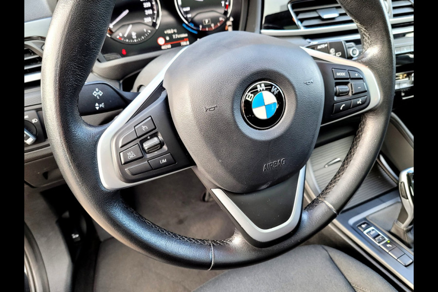 BMW X1 SDrive18i Panorama, Camera, All-season (Pirelli), M-grille, 18"