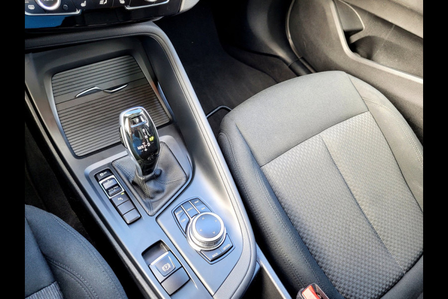 BMW X1 SDrive18i Panorama, Camera, All-season (Pirelli), M-grille, 18"