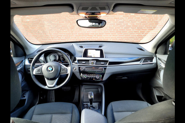 BMW X1 SDrive18i Panorama, Camera, All-season (Pirelli), M-grille, 18"