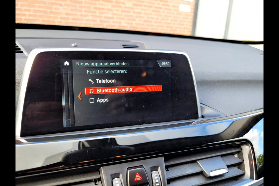 BMW X1 SDrive18i Panorama, Camera, All-season (Pirelli), M-grille, 18"
