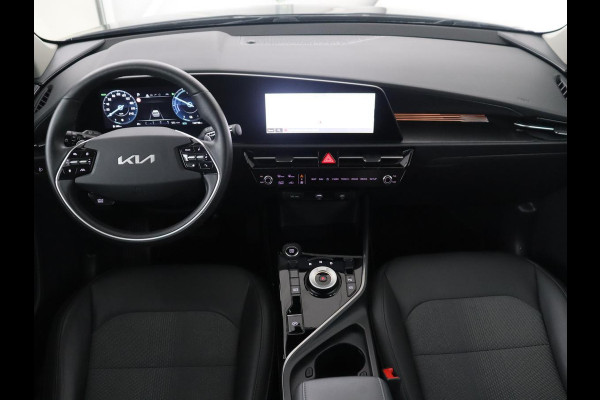 Kia Niro 1.6 GDi Hybrid DynamicLine | Half leder | Adaptive cruise | Lane assist | Trekhaak | Camera | Park assist | Carplay | Climate control | Full LED | 16" velgen