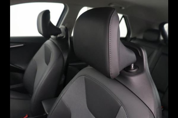 Kia Niro 1.6 GDi Hybrid DynamicLine | Half leder | Adaptive cruise | Lane assist | Trekhaak | Camera | Park assist | Carplay | Climate control | Full LED | 16" velgen