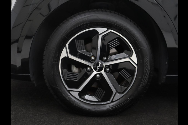 Kia Niro 1.6 GDi Hybrid DynamicLine | Half leder | Adaptive cruise | Lane assist | Trekhaak | Camera | Park assist | Carplay | Climate control | Full LED | 16" velgen