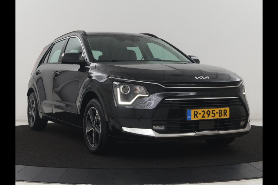 Kia Niro 1.6 GDi Hybrid DynamicLine | Half leder | Adaptive cruise | Lane assist | Trekhaak | Camera | Park assist | Carplay | Climate control | Full LED | 16" velgen