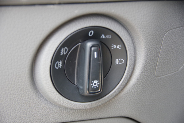 Volkswagen Crafter 35 2.0 TDI L3H3(L2H2) 3-ZITS, 177PK AUT. LED, ADAPT. CRUISE, STOELVERWARMING, STUURVERWARMING, VOORRUIT VERWARMING, STANDKACHEL,