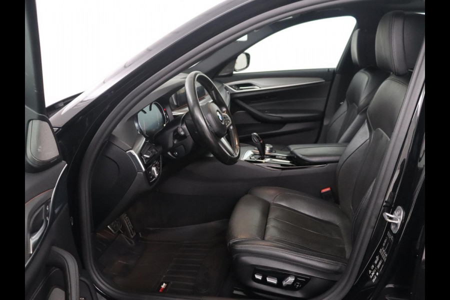 BMW 5 Serie 530i xDrive High Executive | M Sport | LED | Stoelverwarming | Schuif/-kanteldak | Stoelventilatie | 360 Camera | Harman Kardon Sound |