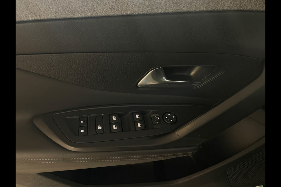 Peugeot 308 1.2 PureTech Allure Pack Business AIRCO CLIMA NAVI CRUISE BLUETOOTH STOELVERW DIG DASHB. SPEC KLEUR VELGEN NIEUWSTAAT