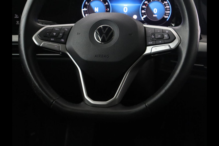 Volkswagen Golf Variant 1.5 eTSI Life Business | Trekhaak | Camera | Stoelverwarming | Apple Carplay |