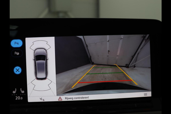 Volkswagen Golf Variant 1.5 eTSI Life Business | Trekhaak | Camera | Stoelverwarming | Apple Carplay |