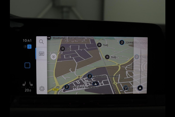 Volkswagen Golf Variant 1.5 eTSI Life Business | Trekhaak | Camera | Stoelverwarming | Apple Carplay |