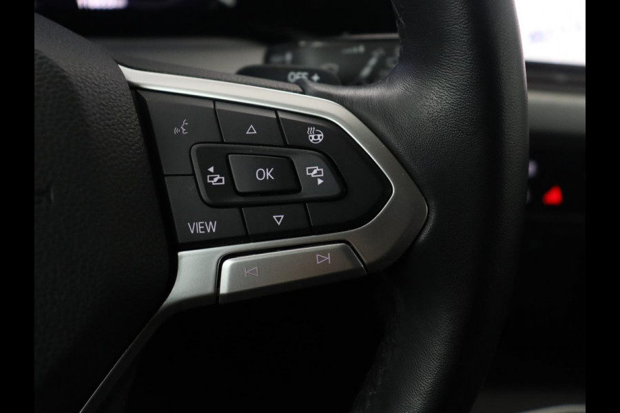 Volkswagen Golf Variant 1.5 eTSI Life Business | Trekhaak | Camera | Stoelverwarming | Apple Carplay |