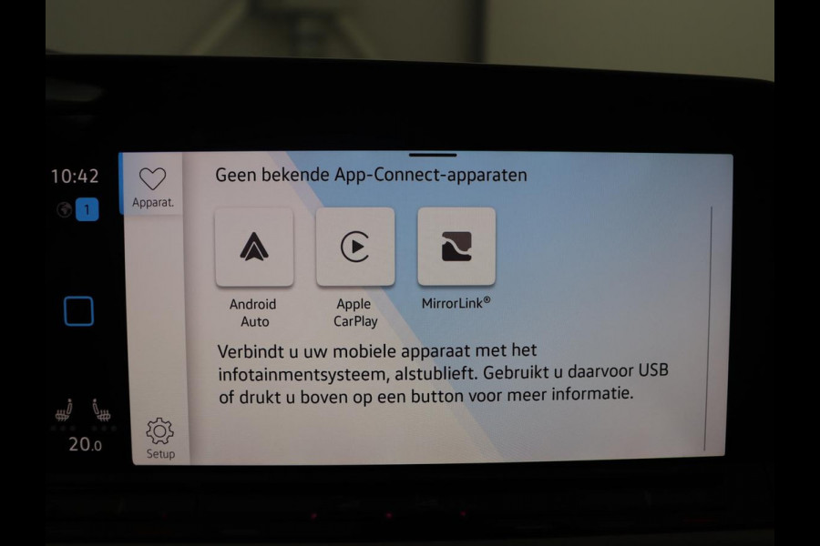 Volkswagen Golf Variant 1.5 eTSI Life Business | Trekhaak | Camera | Stoelverwarming | Apple Carplay |