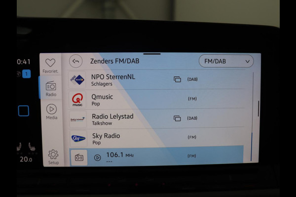 Volkswagen Golf Variant 1.5 eTSI Life Business | Trekhaak | Camera | Stoelverwarming | Apple Carplay |