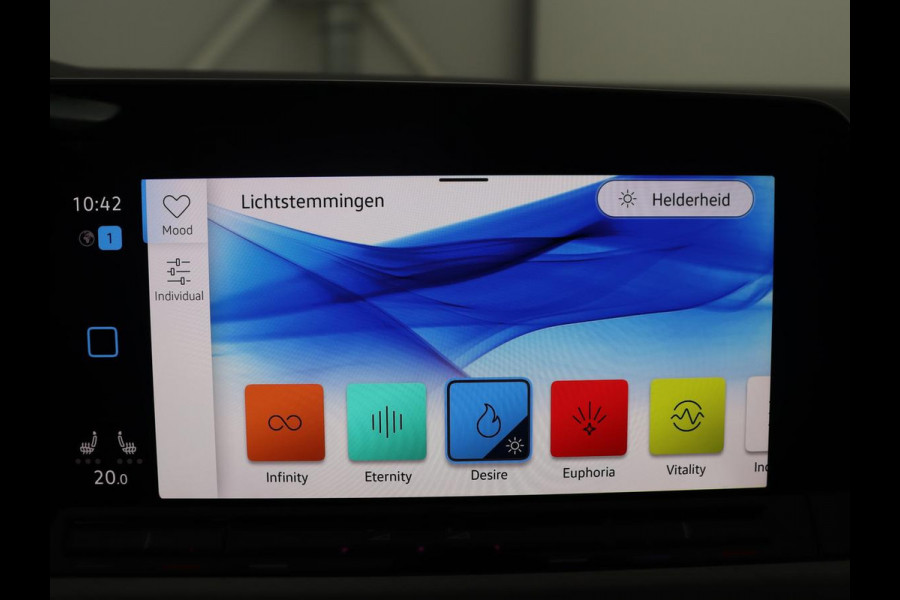 Volkswagen Golf Variant 1.5 eTSI Life Business | Trekhaak | Camera | Stoelverwarming | Apple Carplay |