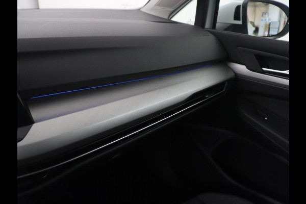 Volkswagen Golf Variant 1.5 eTSI Life Business | Trekhaak | Camera | Stoelverwarming | Apple Carplay |