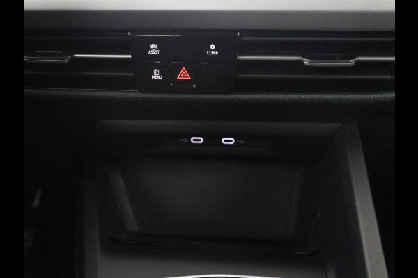 Volkswagen Golf Variant 1.5 eTSI Life Business | Trekhaak | Camera | Stoelverwarming | Apple Carplay |