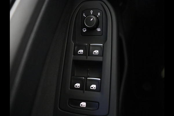 Volkswagen Golf Variant 1.5 eTSI Life Business | Trekhaak | Camera | Stoelverwarming | Apple Carplay |