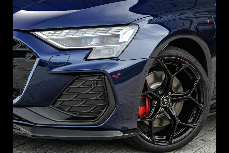 Audi A3 Sportback 45 TFSI e S edition Competition | Panoramadak | 5 jr Garantie | HUD | Sonos Sound | Camera | Ambiance interieur | Active Cruise | S-Seats + Memory | Stoelverwarming | Keyless |