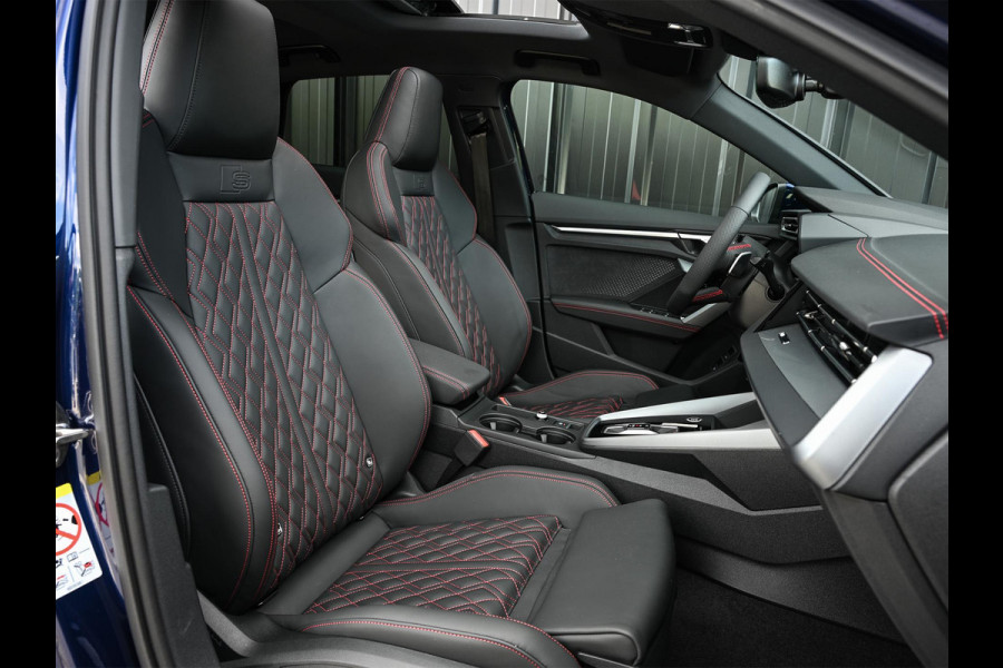 Audi A3 Sportback 45 TFSI e S edition Competition | Panoramadak | 5 jr Garantie | HUD | Sonos Sound | Camera | Ambiance interieur | Active Cruise | S-Seats + Memory | Stoelverwarming | Keyless |