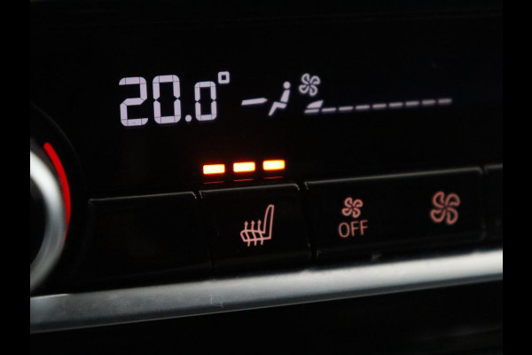 BMW 5 Serie 520i M-Sport | Leder | Stoelverwarming | Cruise control | Camera | Park assist | Navigatie | Carplay | Sfeerverlichting | Climate control | Full LED