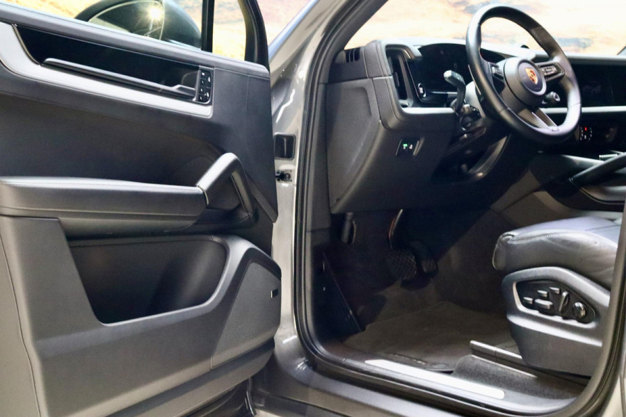 Porsche Cayenne 3.0 E-Hybrid Sport Design PANO|ACC|18 Weg|NL