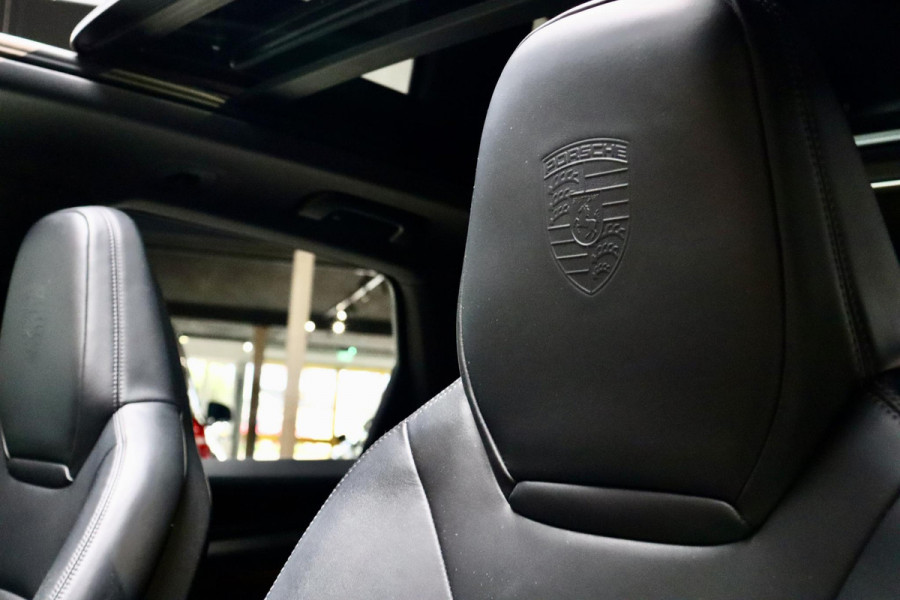 Porsche Cayenne 3.0 E-Hybrid Sport Design PANO|ACC|18 Weg|NL