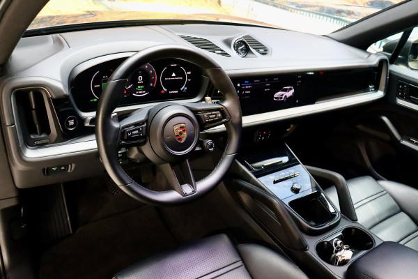 Porsche Cayenne 3.0 E-Hybrid Sport Design PANO|ACC|18 Weg|NL