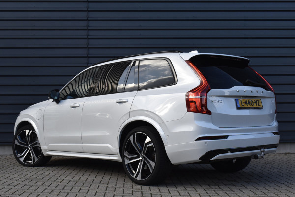 Volvo XC90 2.0 T8 Recharge AWD R-Design | Panorama | Bowers&Wilkins | Trekhaak | Luchtvering | 22'' Wielen | ACC | Head- Up |