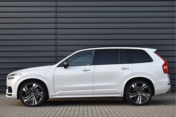 Volvo XC90 2.0 T8 Recharge AWD R-Design | Panorama | Bowers&Wilkins | Trekhaak | Luchtvering | 22'' Wielen | ACC | Head- Up |