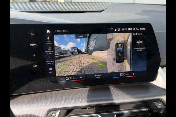 BMW 2 Serie Active Tourer 230e xDrive M Sport 18"/Panoramadak/Leder + memory/Trekhaak/Dodehoek/Keyless/360 camera/Harman Kardon/Adaptieve cruise/Head-up