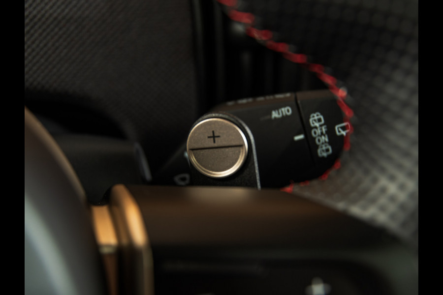 MINI 5-deurs 2.0 Cooper S John Cooper Works XL JCW | XL | MASSAGE | H&K | HUD