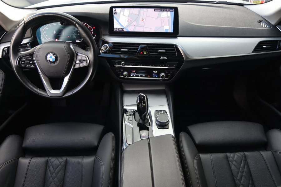 BMW 5 Serie Touring 530i / CAMERA / ACC / LEDER / ELEK-TREKHAAK / STOELVERW