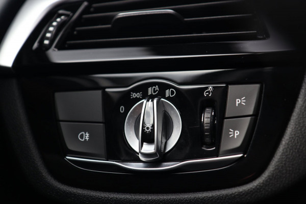 BMW 5 Serie Touring 530i / CAMERA / ACC / LEDER / ELEK-TREKHAAK / STOELVERW