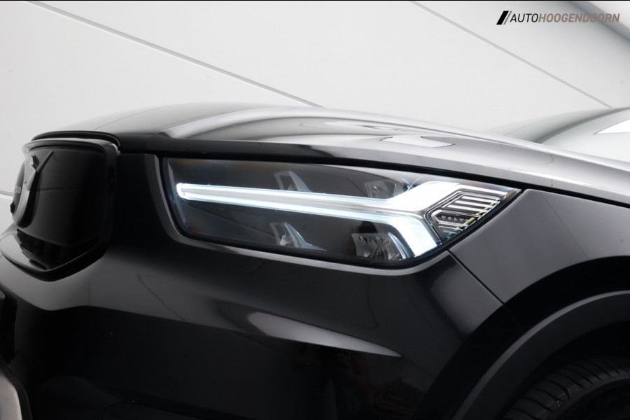 Volvo XC40 Recharge P8 AWD R-Design SOH 90% (APPLE CARPLAY,PANORAMADAK,HARMAN/KARDON,360CAMERA,MEMORYSEATS,STOELVERWARMING,KEYLESS