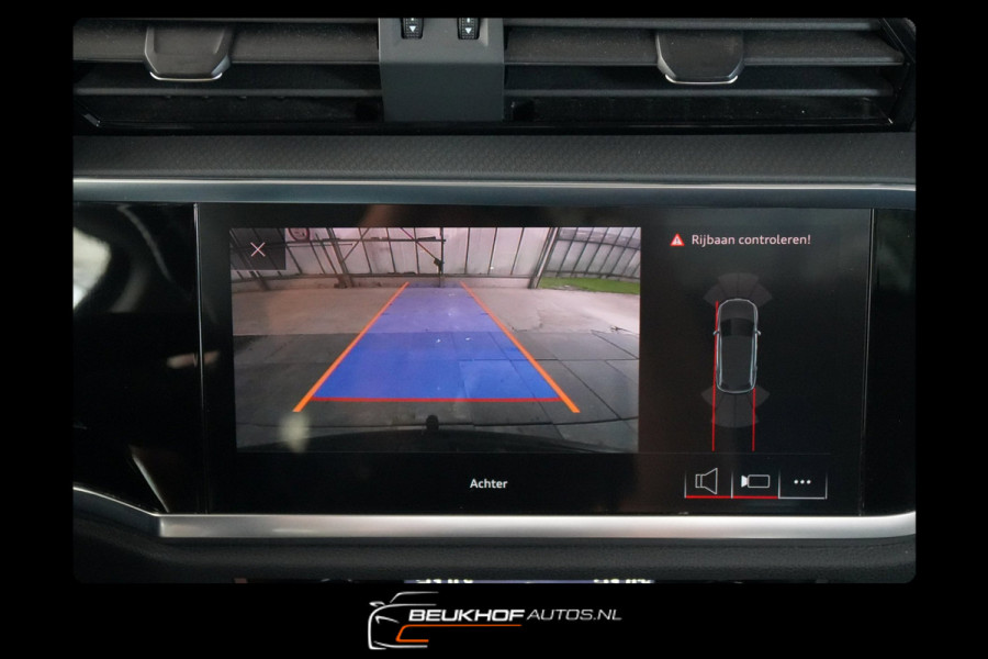 Audi Q3 35 TFSI S-Line Automaat Pano Trekhaak Leer Xenon Cam