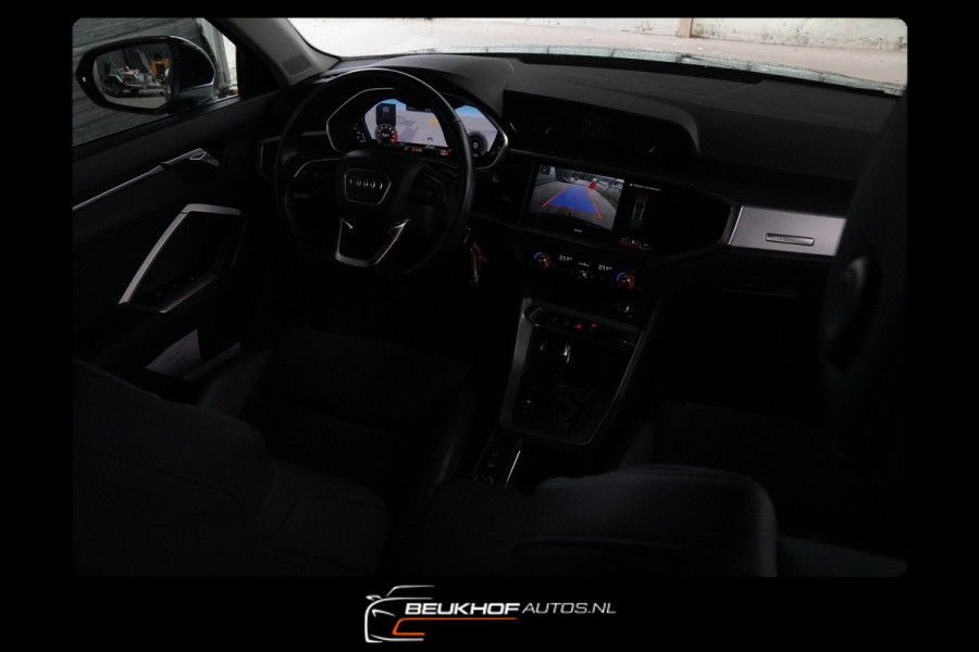Audi Q3 35 TFSI S-Line Automaat Pano Trekhaak Leer Xenon Cam