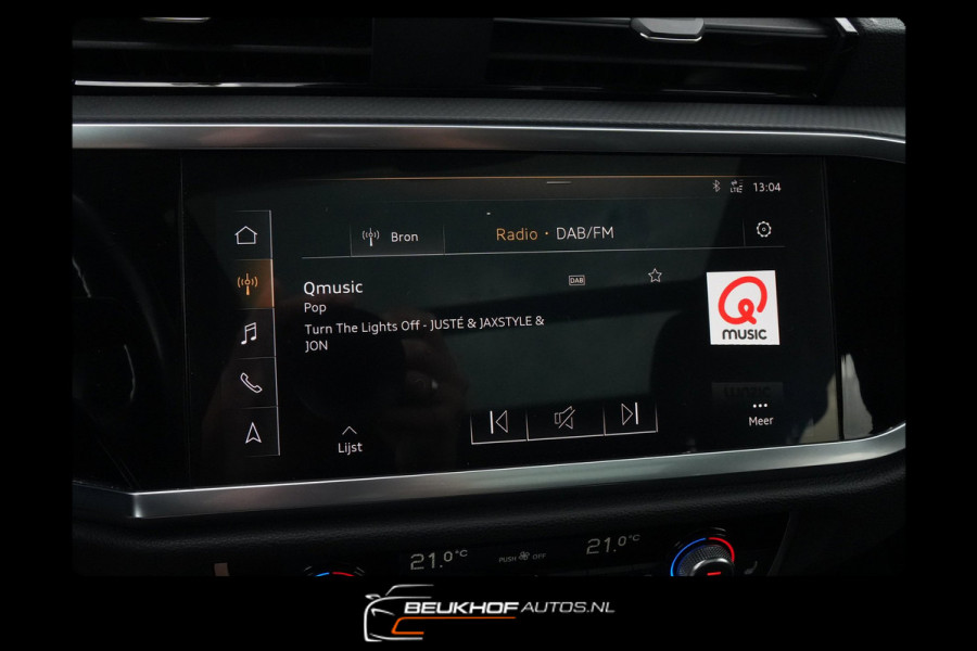 Audi Q3 35 TFSI S-Line Automaat Pano Trekhaak Leer Xenon Cam