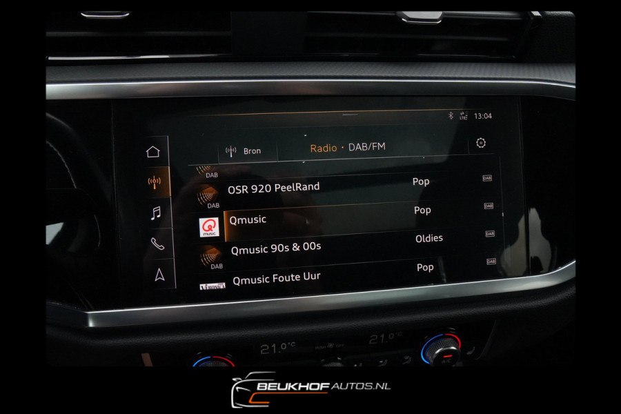 Audi Q3 35 TFSI S-Line Automaat Pano Trekhaak Leer Xenon Cam